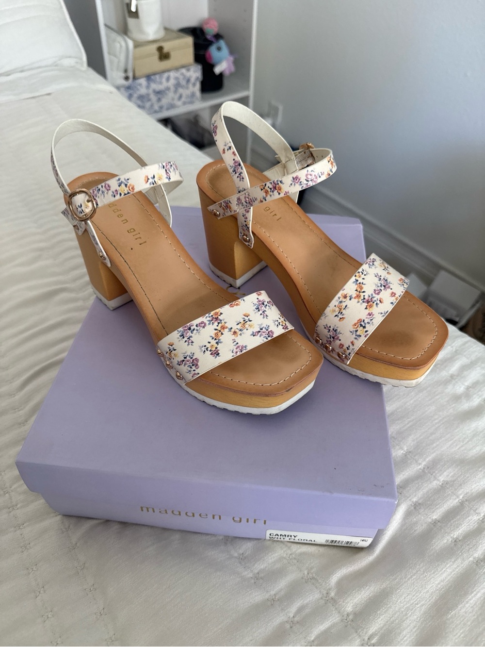 Madden Girl White Floral Block Heel Sandals